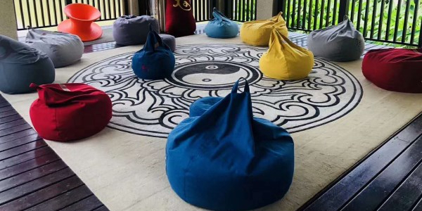 Luckysac联合太极禅苑推出的福袋系列懒人沙发