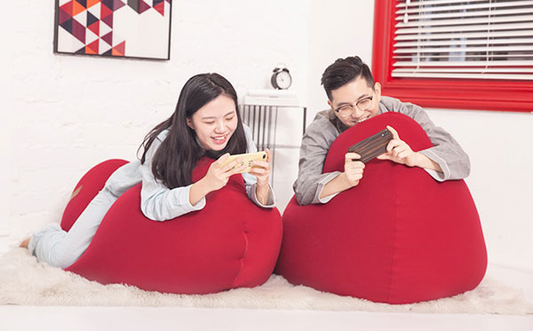 实力休闲家具厂尚都家居又推出新款懒人沙发啦！